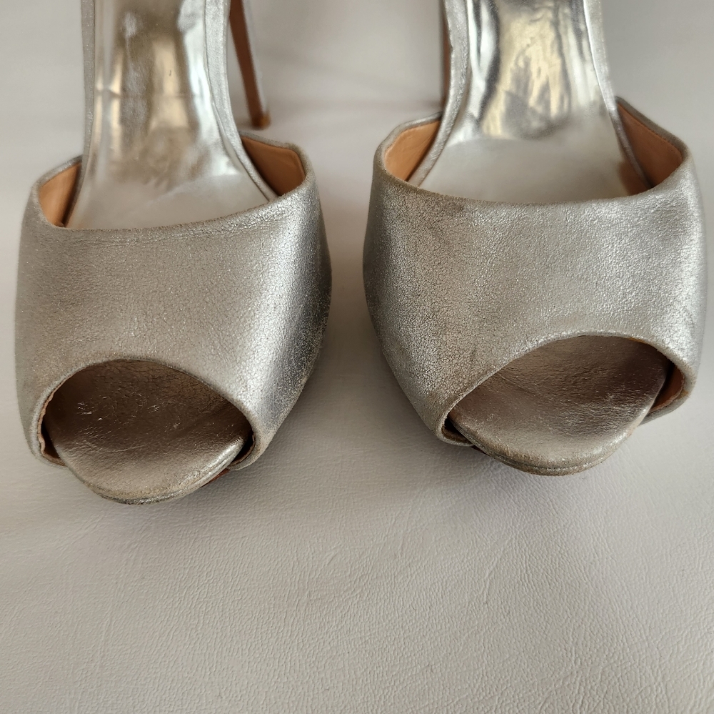 Badgley Mischka peep toe Embellished Pumps - Picture 4 of 13